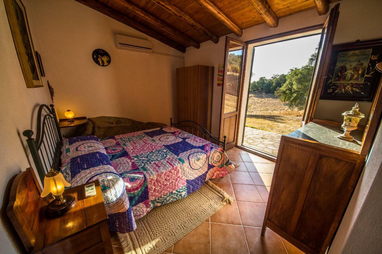 B&B I Menhir Sorgono Zewnętrze zdjęcie
